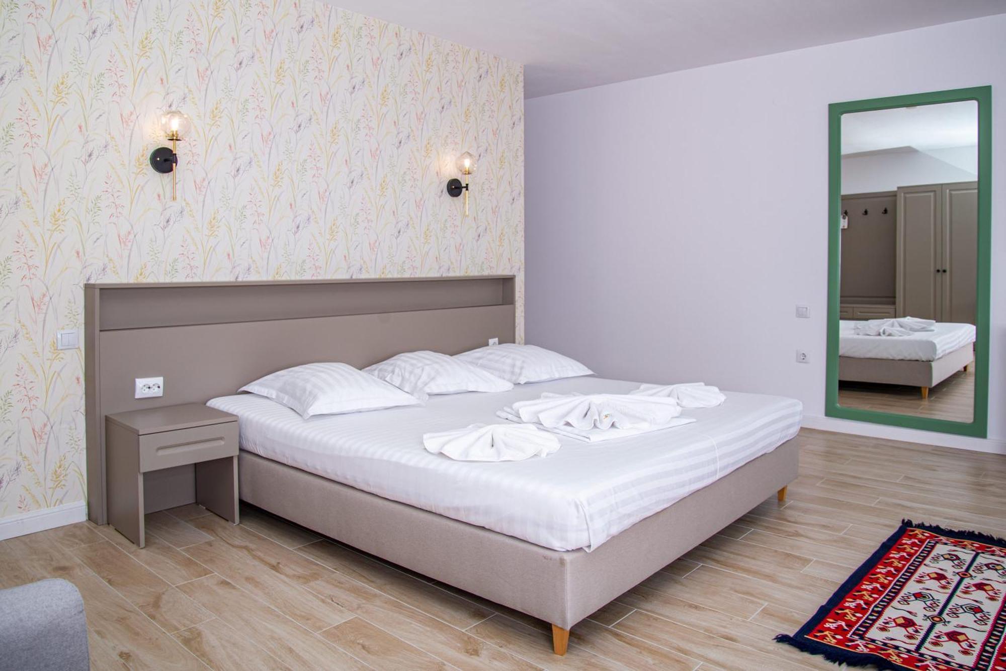 Paradis Hotel Mila Douazeci si Trei Luaran gambar