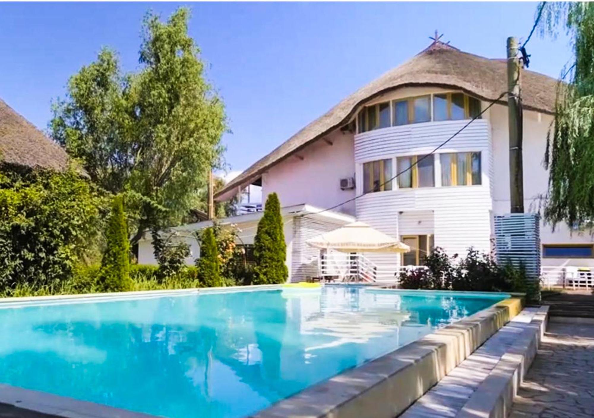 Paradis Hotel Mila Douazeci si Trei Luaran gambar
