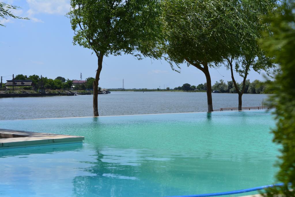 Paradis Hotel Mila Douazeci si Trei Luaran gambar
